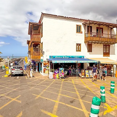 Gigantes Cliff House Lägenhet *